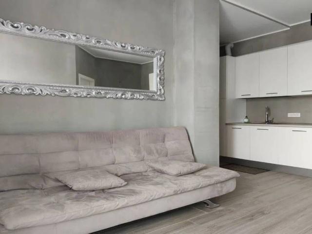 Appartamento in affitto a Municipio 9, Milano