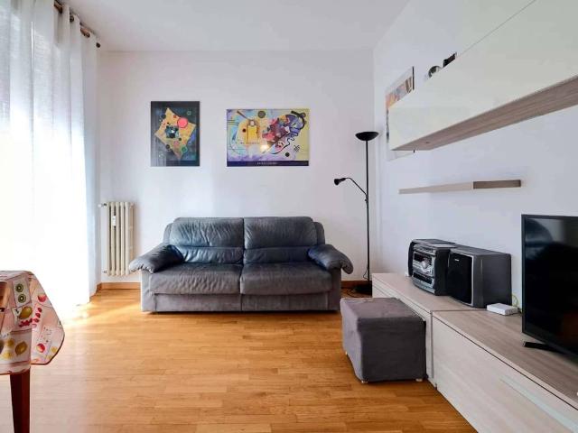 Appartamento in affitto a Municipio 4, Milano