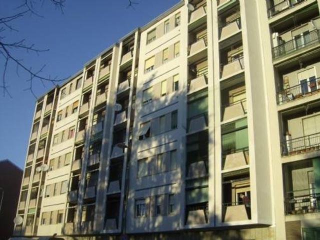 Appartamento in affitto a Municipio 6, Milano