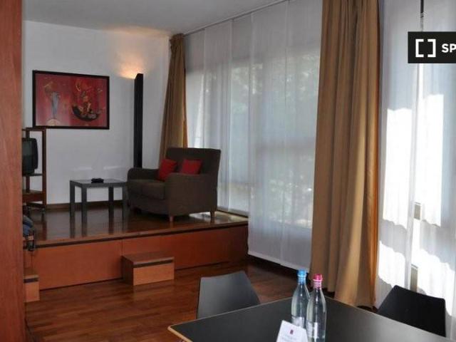 Appartamento in affitto a De Angeli - Monte Rosa, Milano
