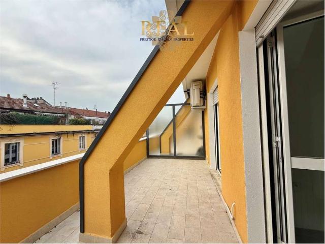 Appartamento in affitto a Municipio 4, Milano