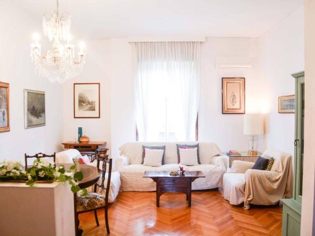 Appartamento in affitto a Quadronno, Milano