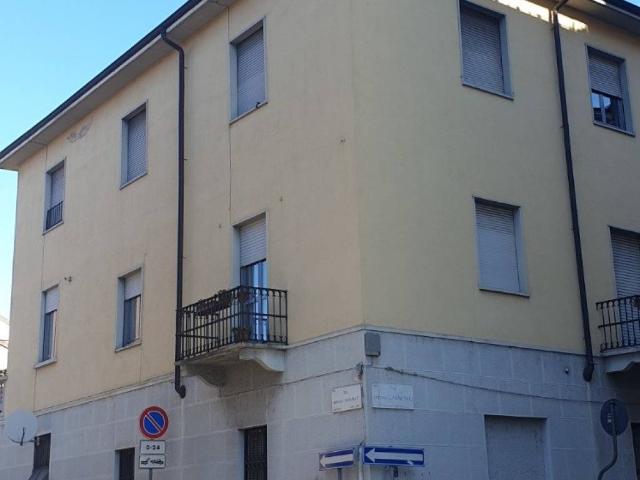 Appartamento in affitto a Municipio 9, Milano