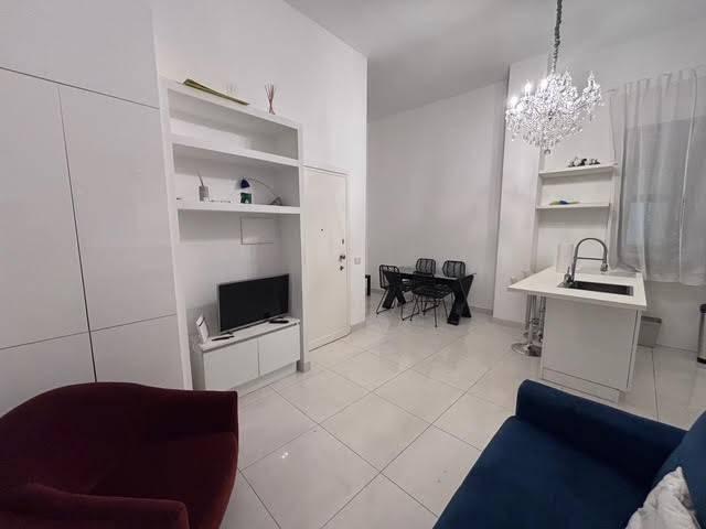 Appartamento in affitto a Centro storico, Milano