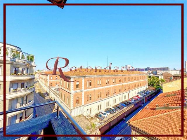 Appartamento in affitto a Centro storico, Milano