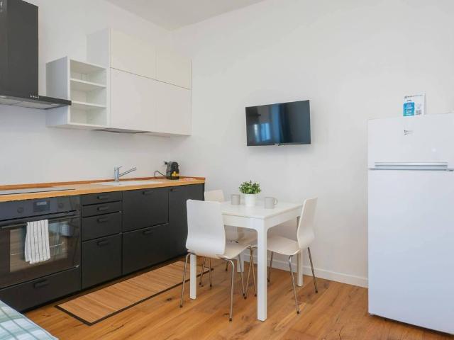 Appartamento in affitto a Municipio 9, Milano