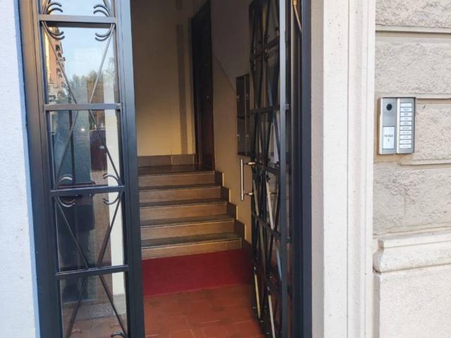 Appartamento in affitto a Municipio 4, Milano