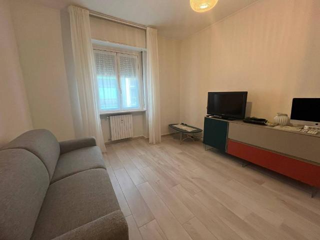 Appartamento in affitto a Municipio 7, Milano
