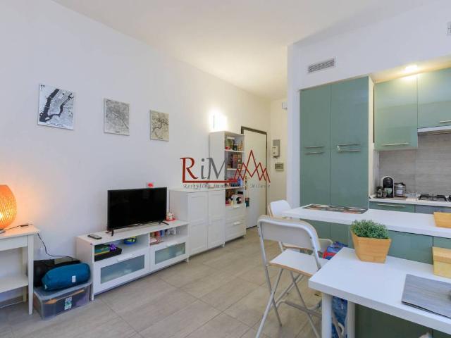 Appartamento in affitto a Municipio 6, Milano