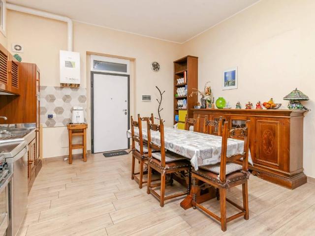 Appartamento in affitto a Municipio 2, Milano