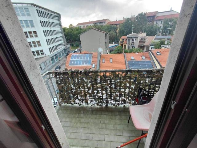 Appartamento in affitto a Municipio 9, Milano