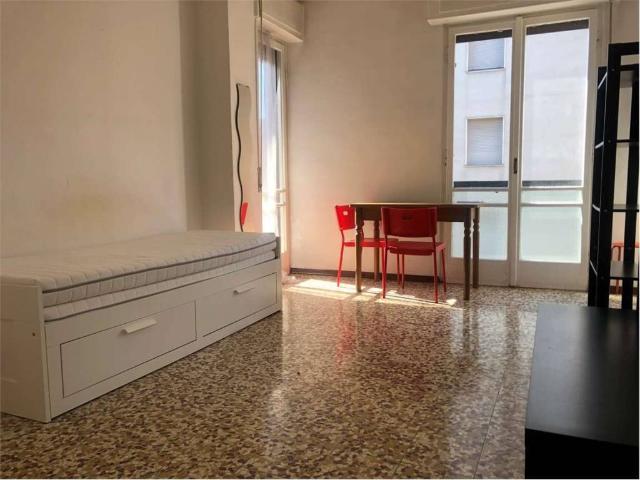 Appartamento in affitto a Municipio 9, Milano