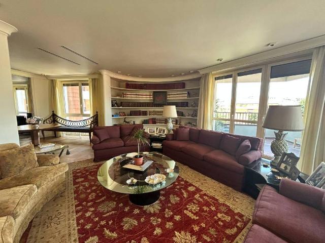 Appartamento in affitto a Municipio 4, Milano