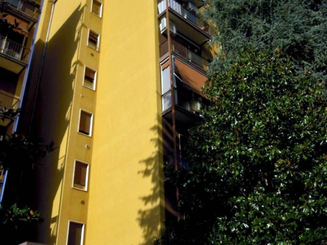 Appartamento in affitto a Municipio 9, Milano