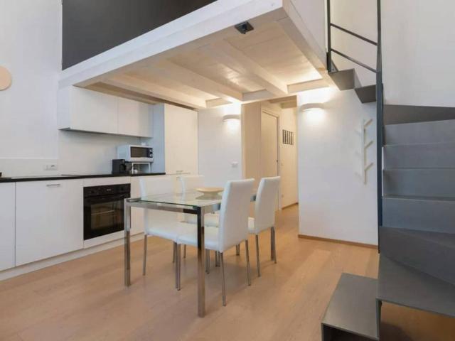 Appartamento in affitto a Centro storico, Milano