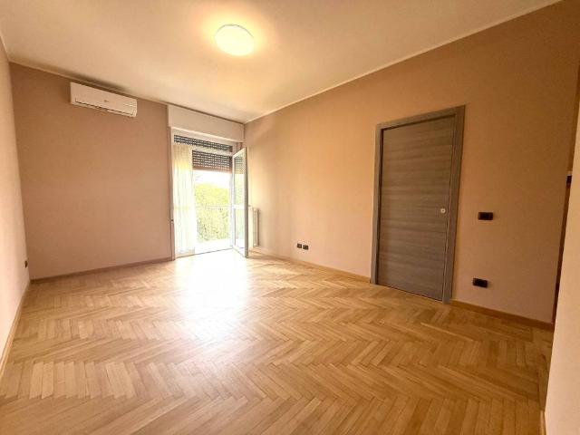 Appartamento in affitto a Municipio 7, Milano