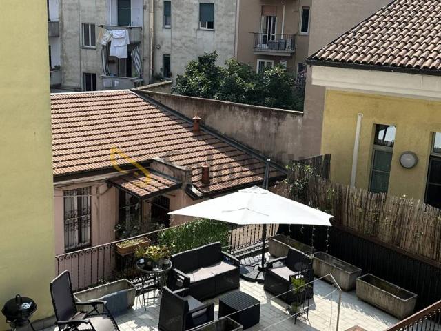 Appartamento in affitto a Municipio 7, Milano