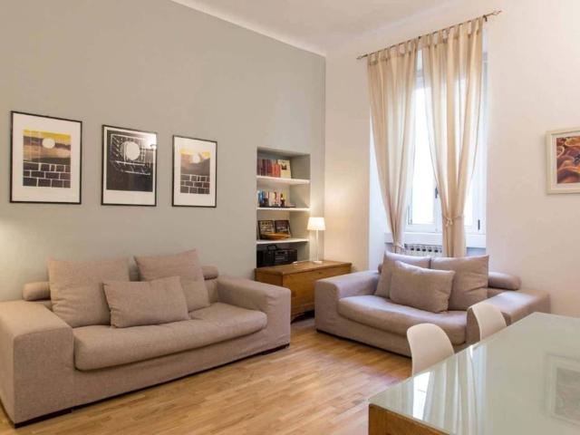 Appartamento in affitto a Centro storico, Milano