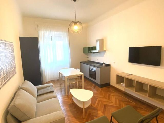 Appartamento in affitto a Municipio 7, Milano