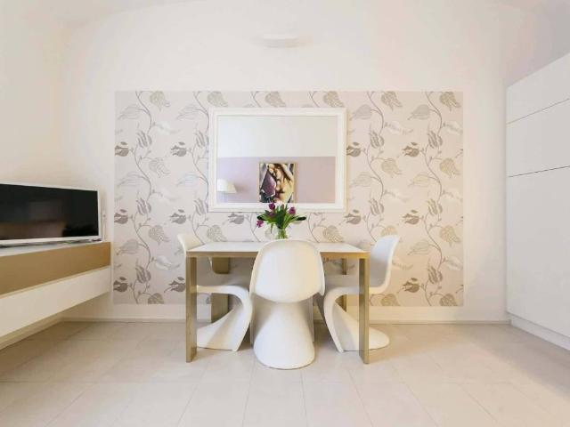 Appartamento in affitto a Municipio 4, Milano