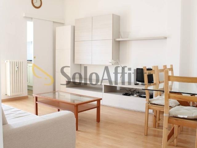 Appartamento in affitto a Municipio 9, Milano