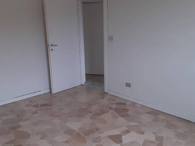 Appartamento in affitto a Municipio 6, Milano