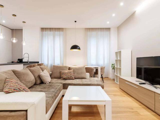 Appartamento in affitto a Centro storico, Milano