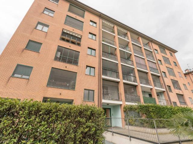Appartamento in affitto a Municipio 4, Milano