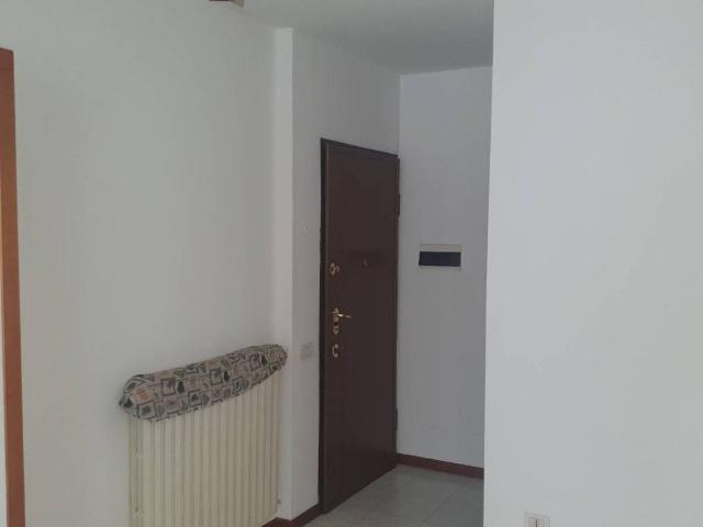 Appartamento in affitto a Municipio 9, Milano