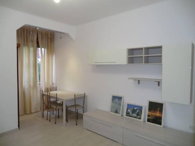 Appartamento in affitto a Municipio 4, Milano