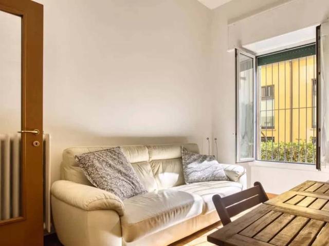 Appartamento in affitto a Centro storico, Milano