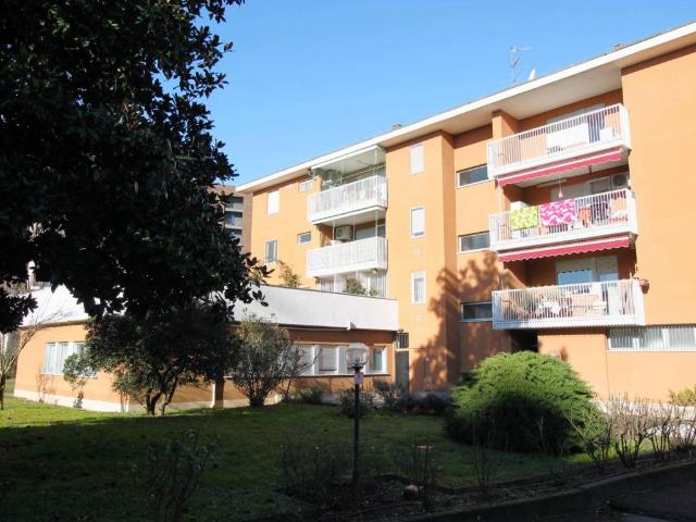 Appartamento in affitto a Municipio 8 di Milano, Milano