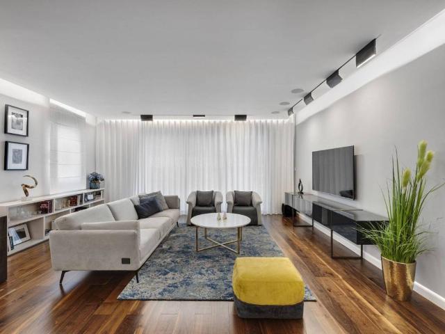 Appartamento in affitto a Municipio 9, Milano