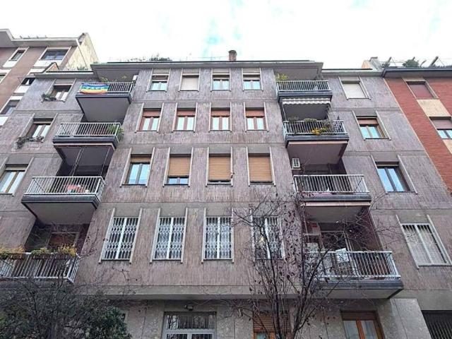 Appartamento in affitto a Municipio 6, Milano