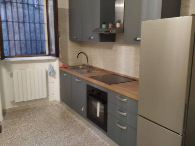 Appartamento in affitto a Municipio 7, Milano