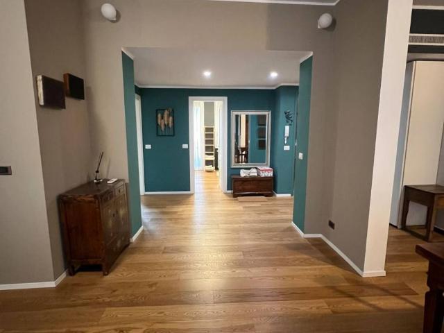 Appartamento in affitto a Isola, Milano