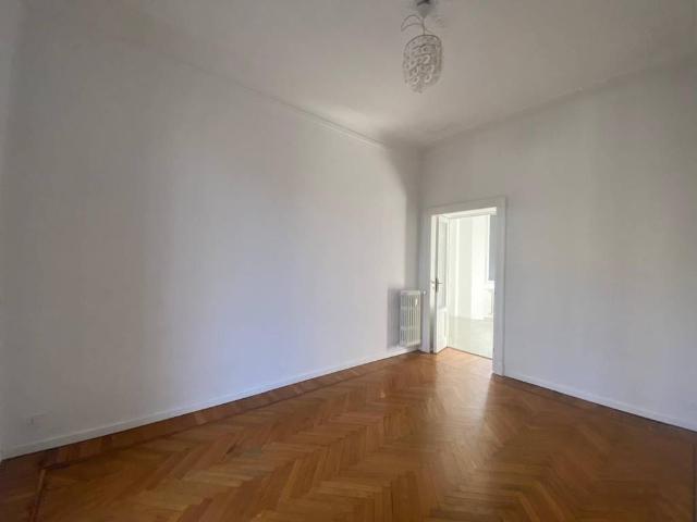 Appartamento in affitto a Municipio 4, Milano