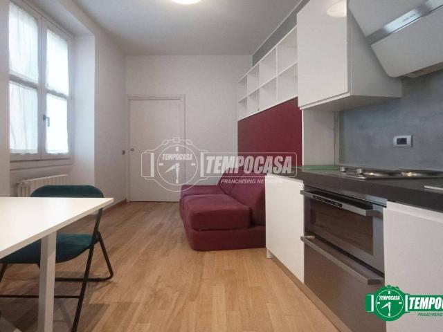 Appartamento in affitto a Municipio 1, Milano
