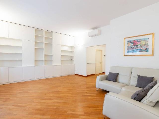 Appartamento in affitto a Porta Romana, Milano