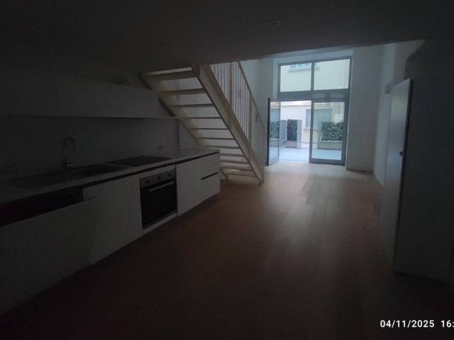 Appartamento in affitto a Municipio 6, Milano