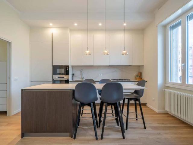 Appartamento in affitto a Centro storico, Milano