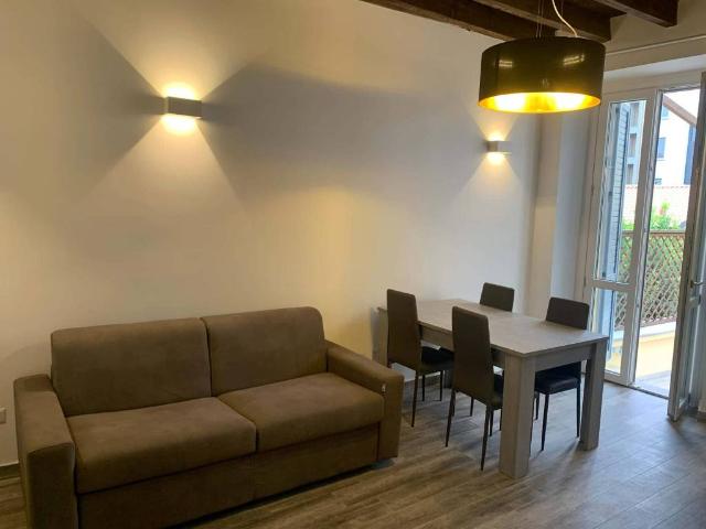 Appartamento in affitto a Municipio 4, Milano