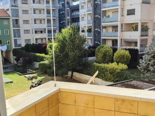 Appartamento in affitto a Municipio 4, Milano
