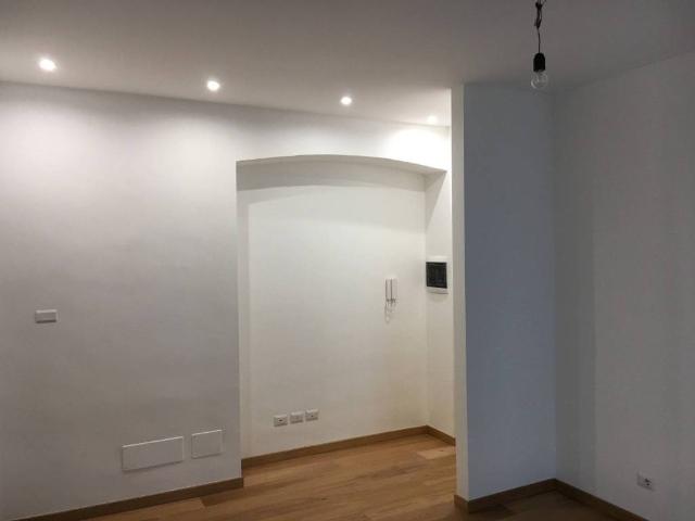 Appartamento in affitto a De Angeli - Monte Rosa, Milano