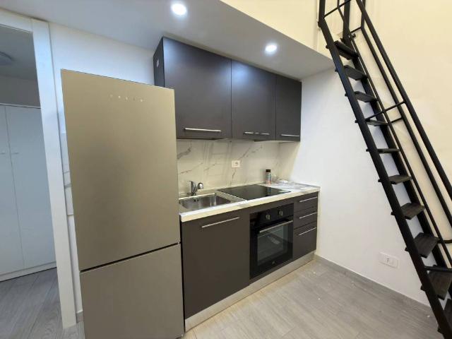 Appartamento in affitto a Municipio 9, Milano