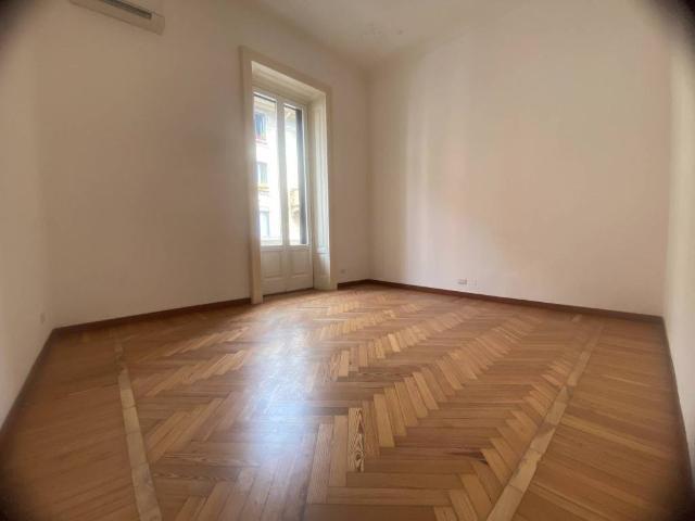 Appartamento in affitto a Municipio 4, Milano