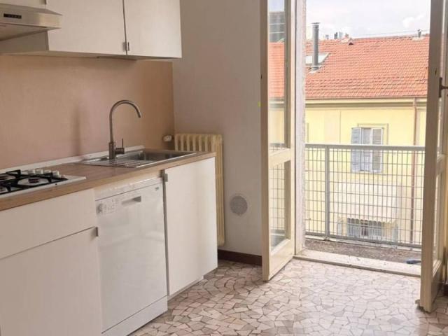 Appartamento in affitto a XXII Marzo, Milano