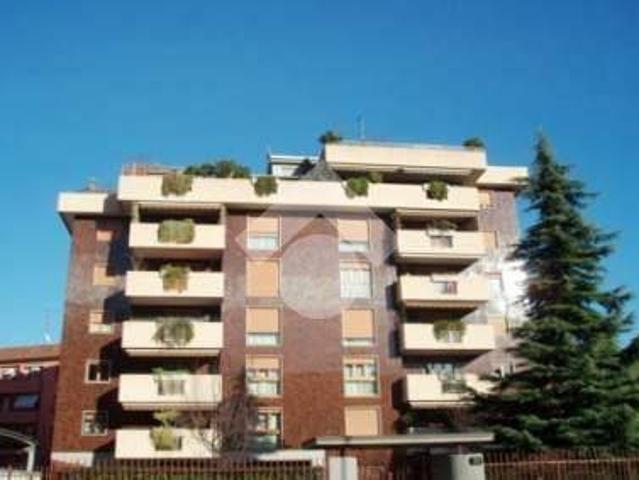 Appartamento in affitto a Municipio 9, Milano