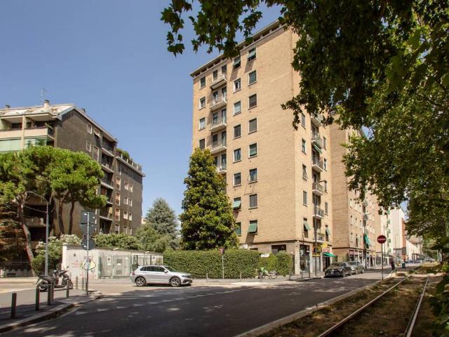 Appartamento in affitto a Municipio 9, Milano