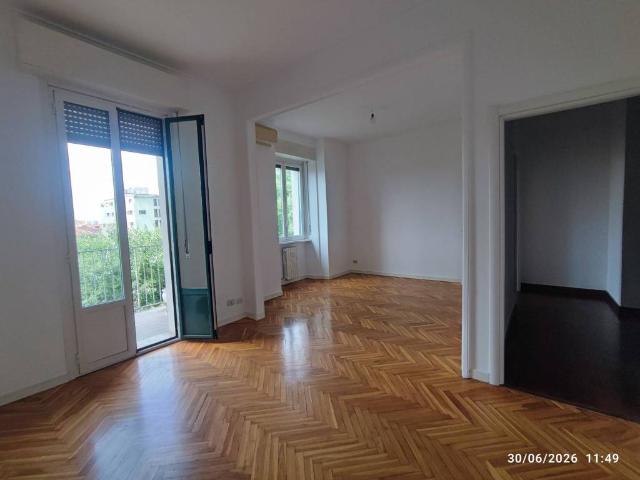 Appartamento in affitto a Municipio 6, Milano